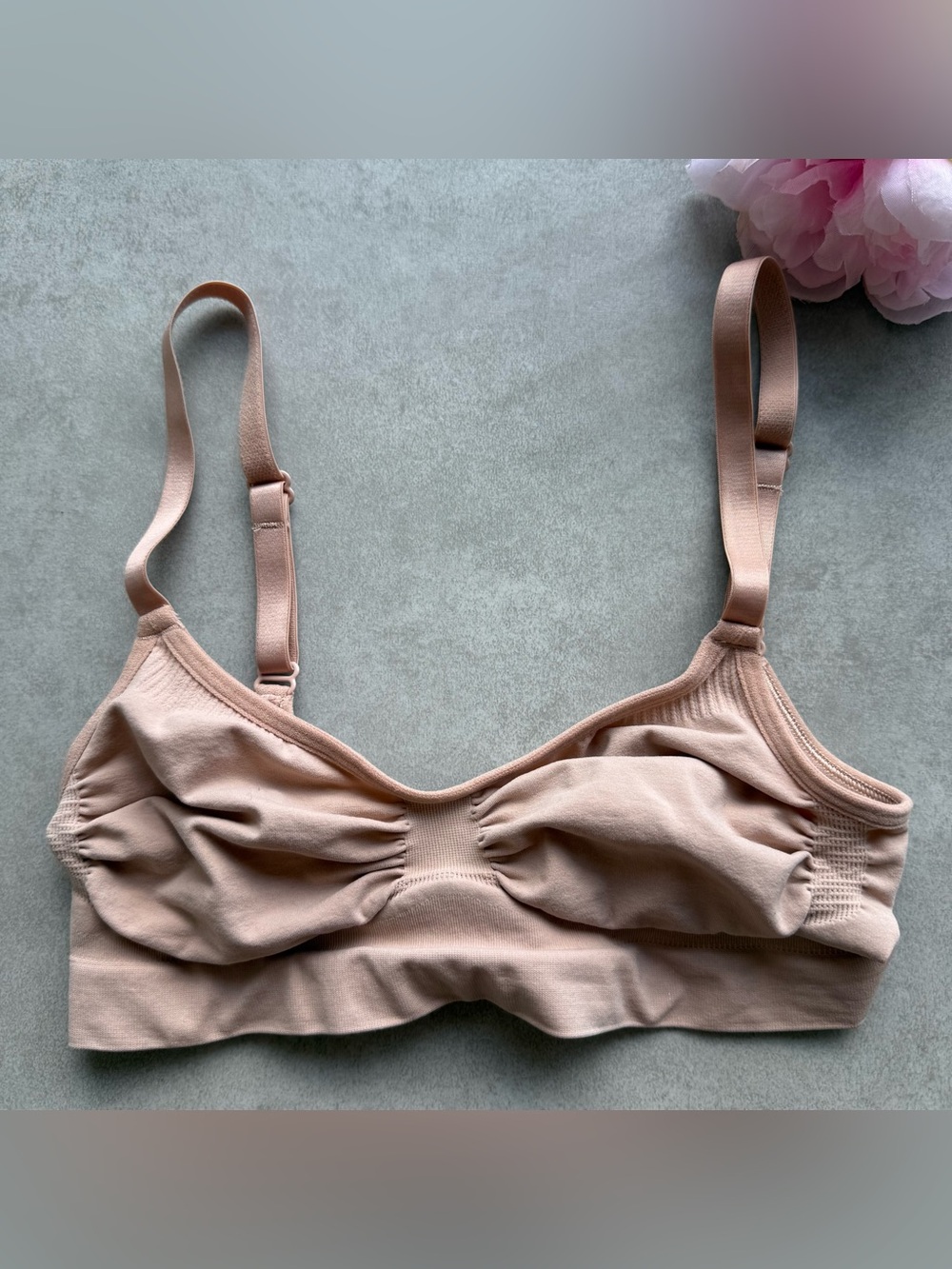 SKIMS Gathered Wireless Bralette tan color adjustable straps compression